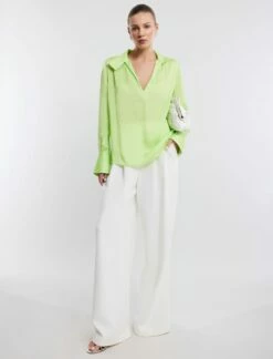 BCBGMAXAZRIA V-Neck Collared Top 16 BCBGMAXAZRIA V-Neck Collared Top -Bcbg Shop 2.28 T 23SRT078VI05 VD 5