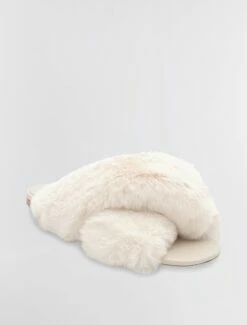 BCBGMAXAZRIA Thea Slipper