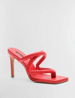 Front Page 26 BCBGMAXAZRIA Abina Sandal Heel