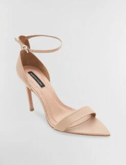 BCBGMAXAZRIA Demia Sandal Heel